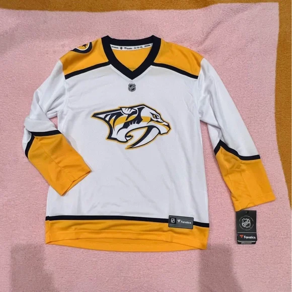 New Predators jersey kids - Picture 1 of 6